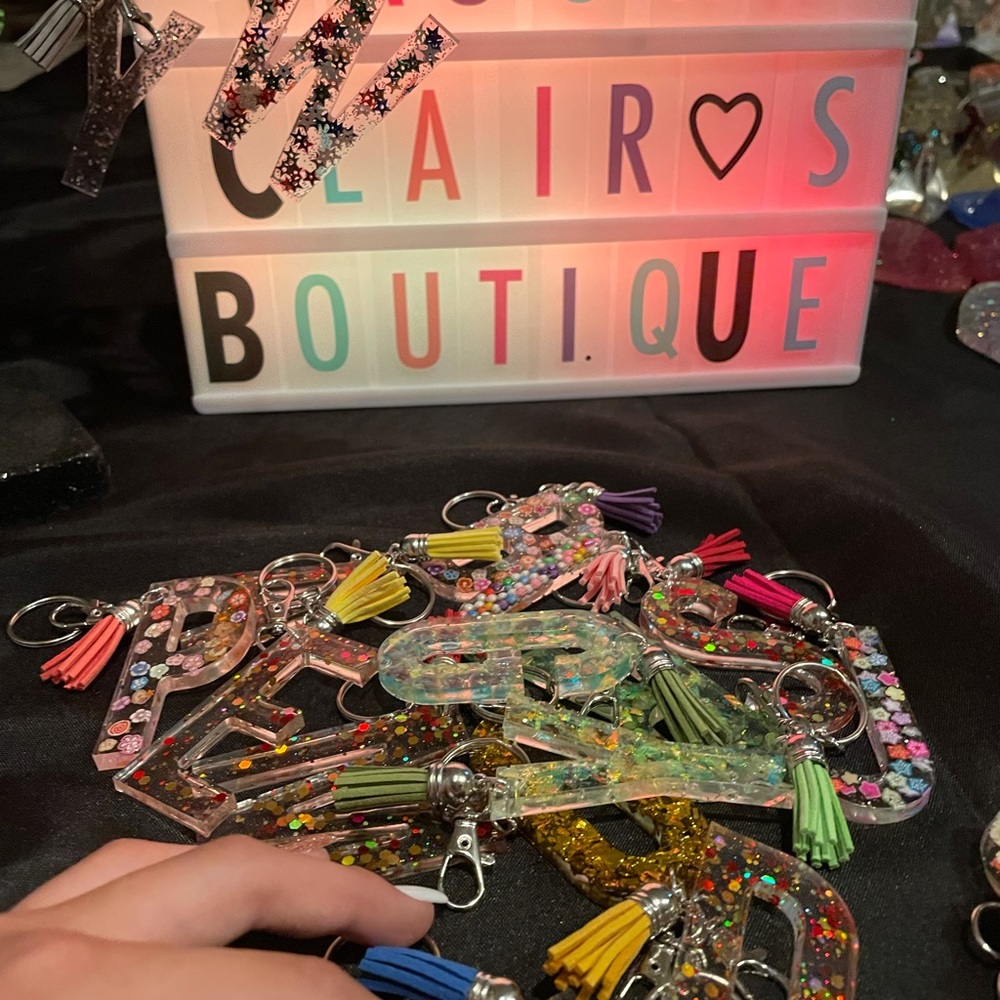 Resin‎ Keychains - Picture 13 of 14